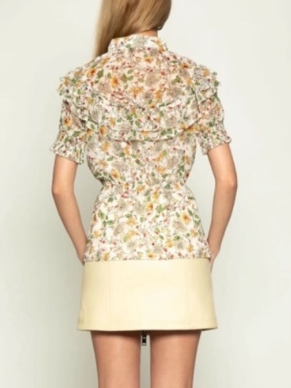 Walter Baker Natasha Garden Party Floral Ruffled Blouse - Picture 4 of 7